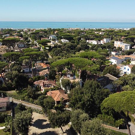 Exclusive Charming Villa - Free Parking 400 Mq Garden - Rome Airport - Roseto Villa Dream Fregenae Esterno foto